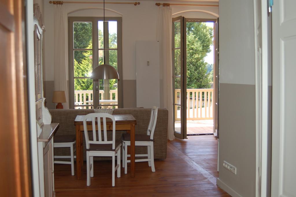 Schloss-Und Seeblick Apartment Rheinsberg Extérieur photo
